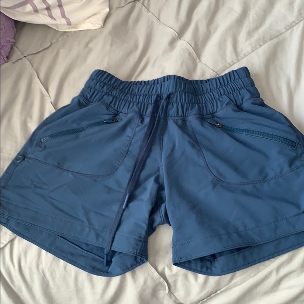 Zella shorts